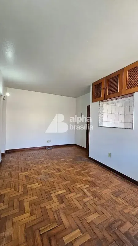 SQS 410! Imóvel amplo e bem distribuído, com armários que proporcionam mais prat...
