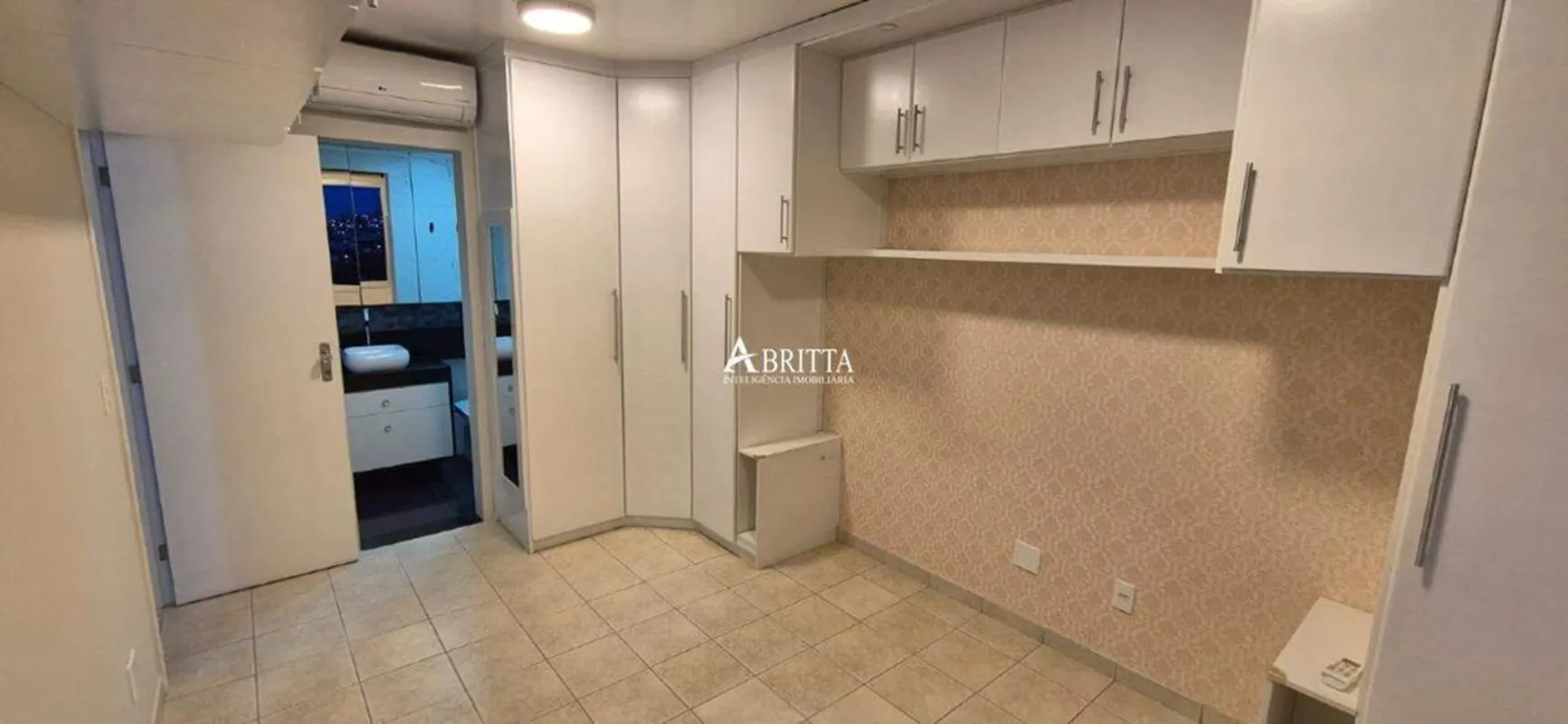 Excelente oportunidade no Residencial Atlântico Sul, em Águas Claras.Apartamento...