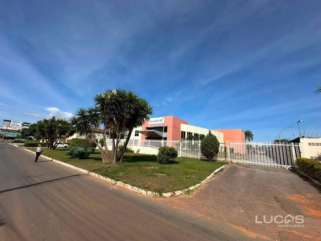 IMOBILIÁRIA LUCAS ALUGA | EXCELENTE IMÓVEL COMERCIAL DE GRANDE PORTE | 3.500m² D...
