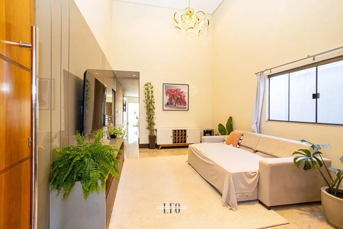 Casa de Alto Padrão | 3 Suítes | Piscina | Condomínio Formado | Rua 4 Vicente Pi...