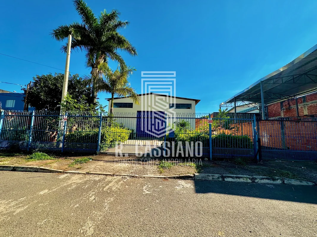 R.CASSIANO IMÓVEIS ALUGA EXCELENTE GALPÃO, LOCALIZADO NO SETOR DE EXPANSÃO DE SO...