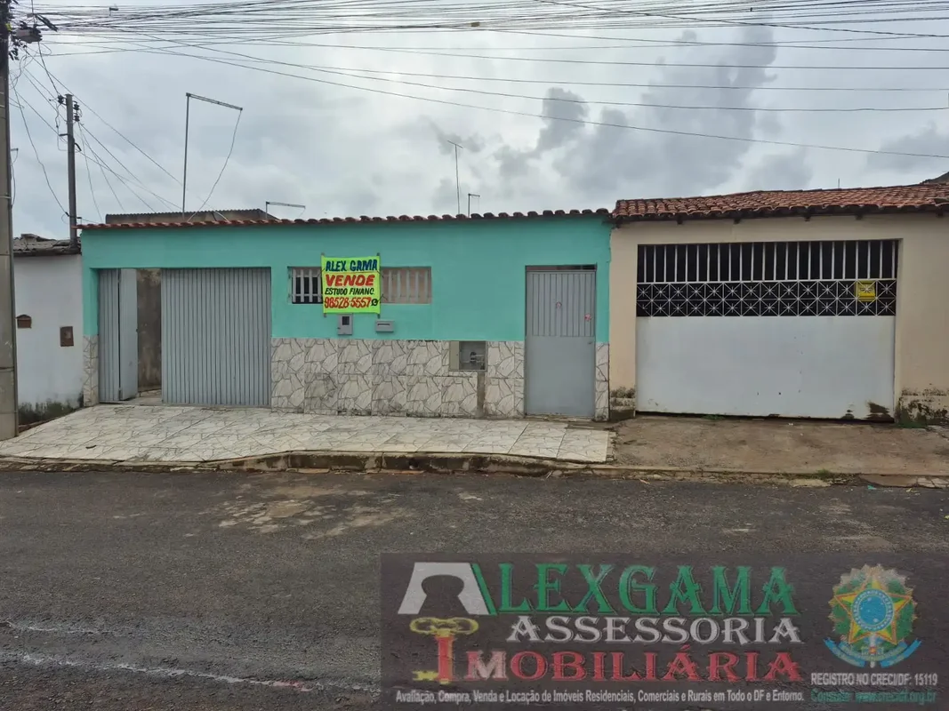 ALEX GAMA VENDE: CASA EM LOTE ESCRITURADO E REGISTRADO NA QUADRA 300, CONJUNTO 4...