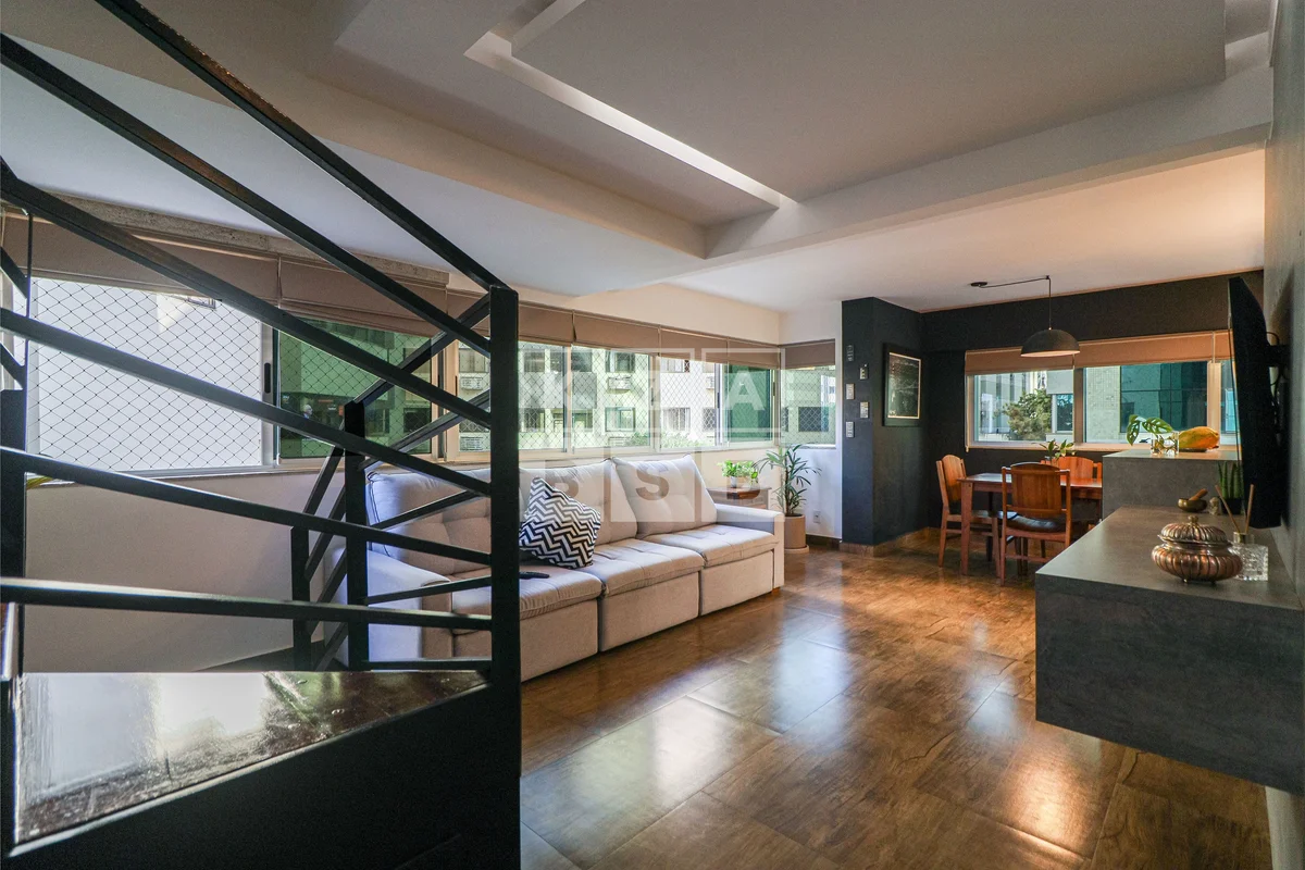 Duplex com 2 quartos + escritórioSala ampla com cozinha integradaLavabo1 suíteBa...