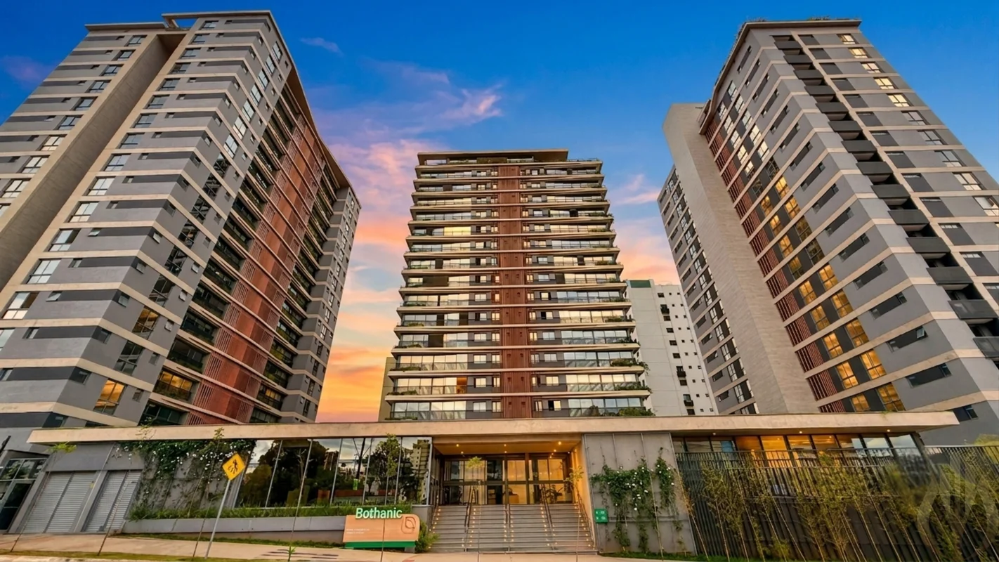 No Real Bothanic, em Águas Claras, este apartamento se destaca para quem busca u...