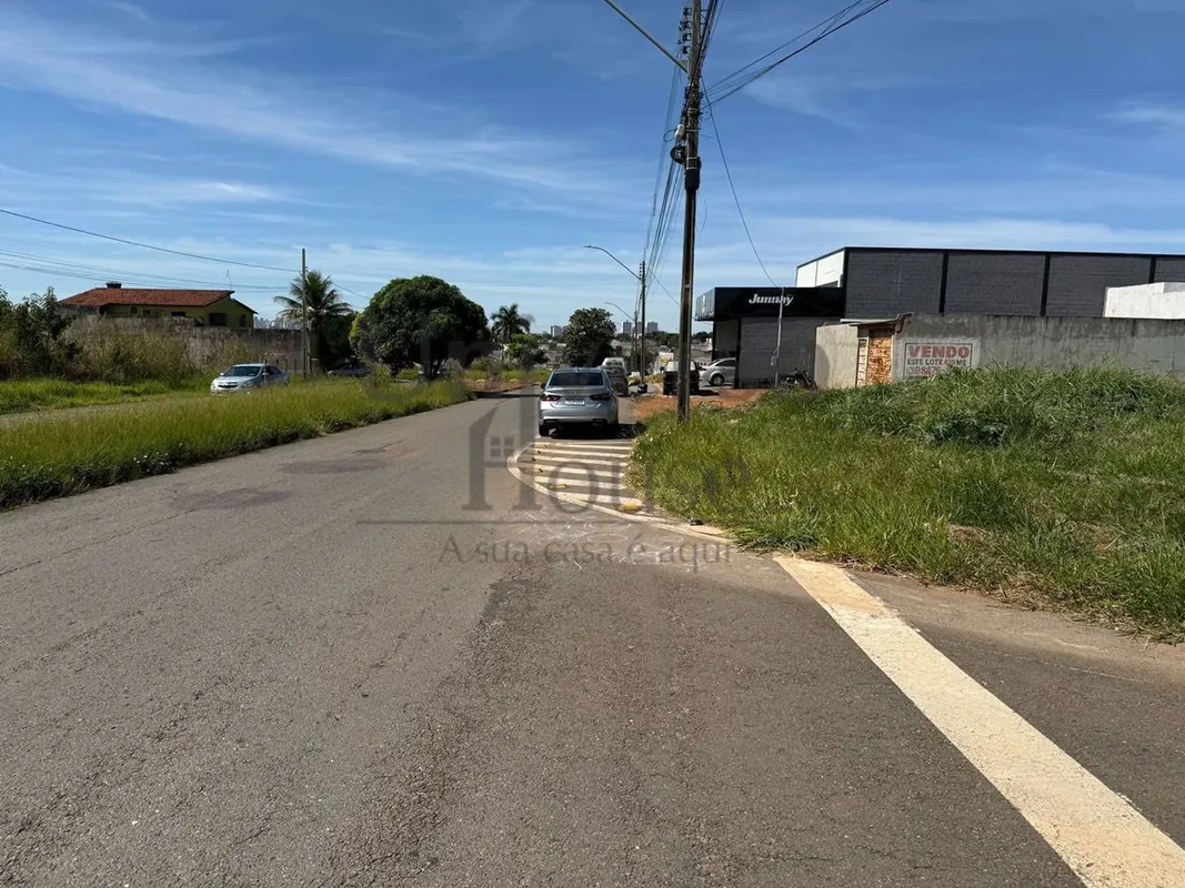 Excelente oportunidade de investimento! Terreno à venda no bairro Setor Três Mar...