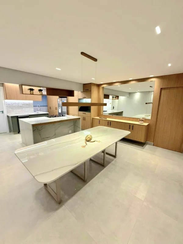 Setor OesteLindo apartamento totalmente reformado com 128m² de área privativa, 3...