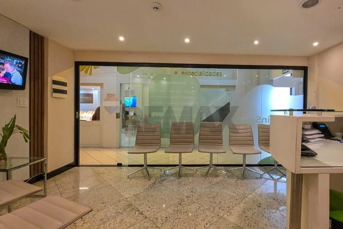 Loja Comercial no Centro Clínico SudoesteEsta loja comercial no Centro Clínico S...