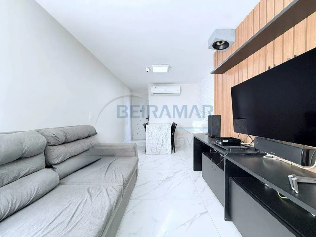 Este excelente apartamento de 60m² oferece uma estrutura impecável e totalmente ...