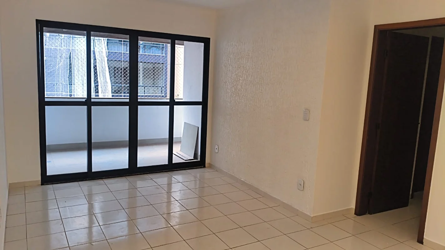 - SQN 211 Este imóvel oferece conforto, praticidade e um excelente custo-benefíc...