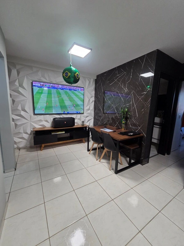 Residencial point na 408 da samambaia -Andar Baixo-Sala ampla com 2 ambientes-Pa...