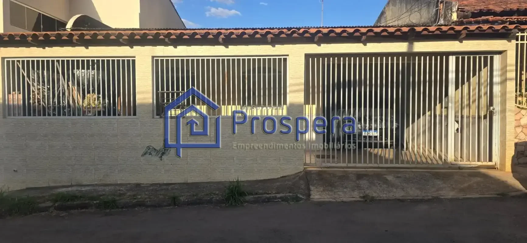 VENDO excelente casa PARA REFORMA localizada na RUA 11 da Metropolitana - Núcleo...