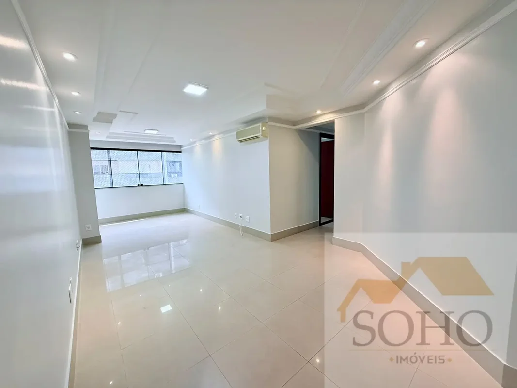 SOHO IMÓVEIS ALUGA EXCELENTE APARTAMENTO REFORMADO DE 135M² NO BLOCO D DA SQN 11...