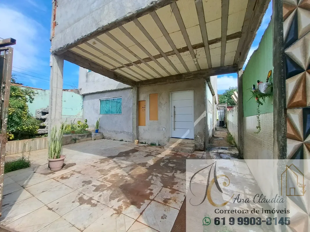 Descubra esta rara oportunidade de morar em uma casa de alto padrão no Areato, A...