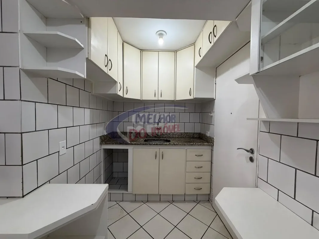 Apartamento de 3 Quartos com Suíte e Dependência Completa em Condomínio Fechado....