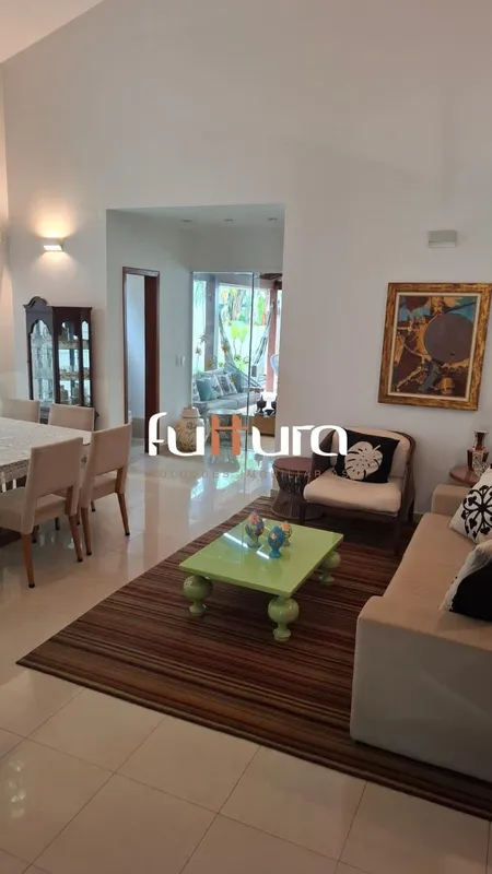 CONDOMÍNIO JARDIM ATENAS. Uma casa para chamar de sua!3 ambientes de sala, sendo...