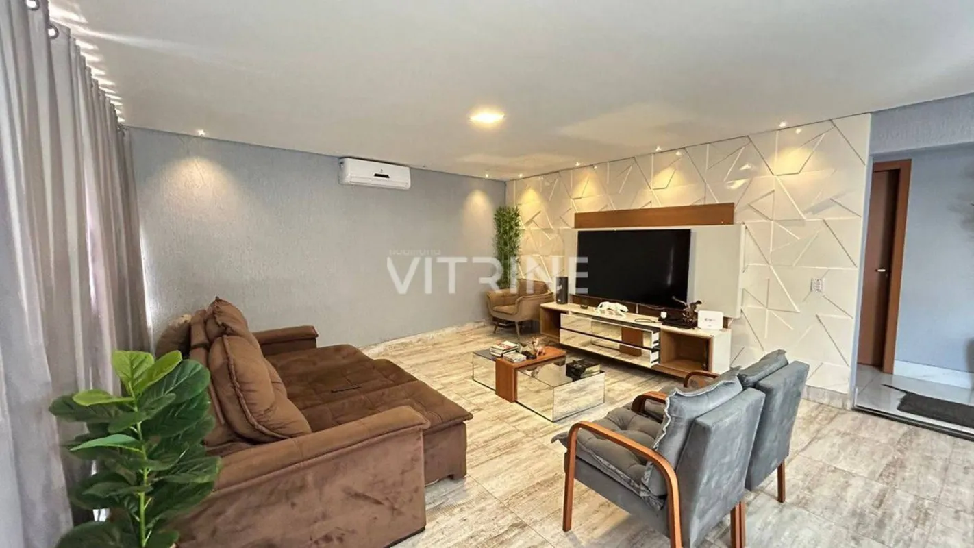 Vendo Casa na Rua Chiara- condomínio 100% consolidado- casa com 3 suítes- churra...