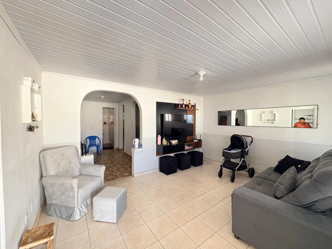 Venda-Casa 03 quartos, com suíte, Qno 06-Setor O- CeilãndiaComposto:Casa 03 quar...