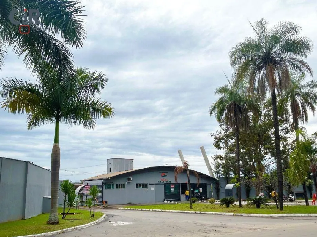 Casa 3 quartos com suíte, quintal amplo, em condomínio super arborizado, com um ...