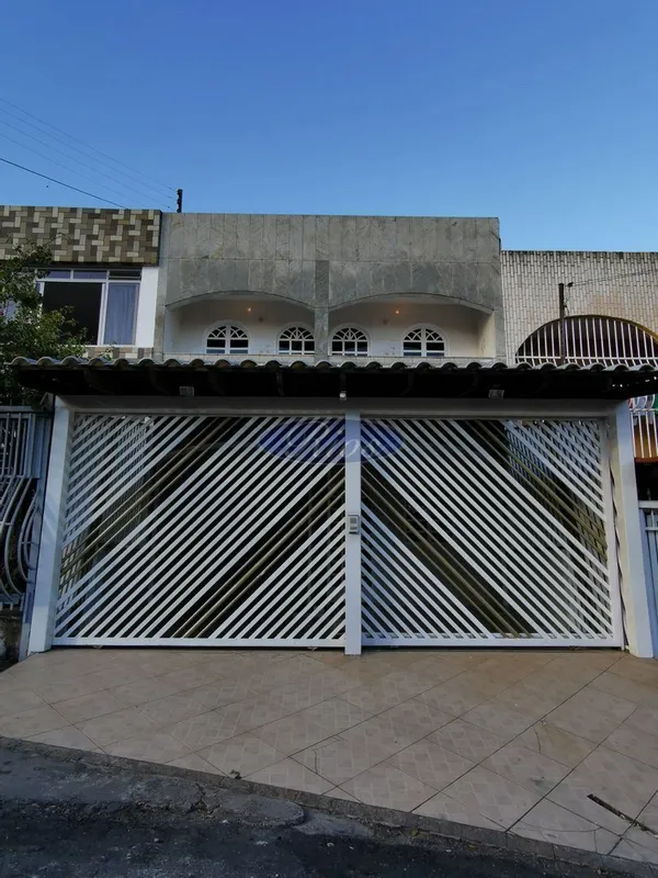 RIOS IMÓVEIS ALUGA EXCELENTE CASA DE 04 QUARTOS (SENDO 01 SUÍTE) NA 3° AVENIDA B...