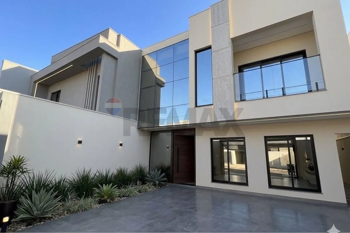 Casa alto padrão em fase de construção, são 208m2 bem distribuídos na melhor qua...