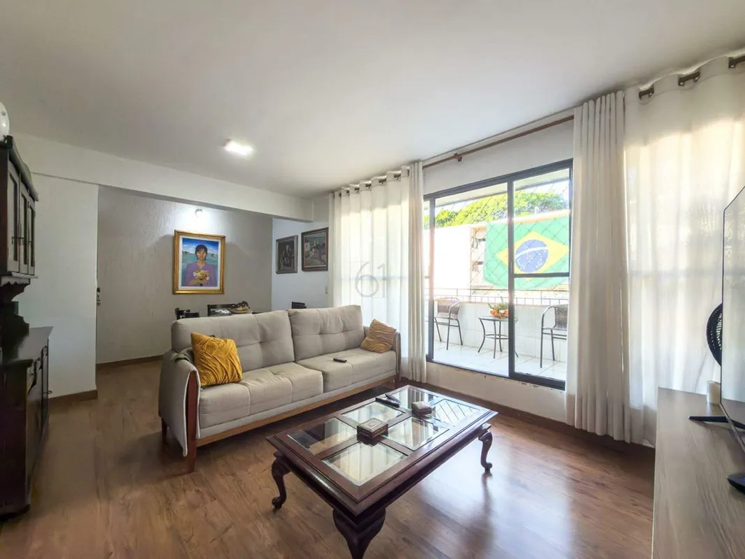 APARTAMENTO AMPLO, 3 QUARTOS (1 SUÍTE) E VARANDAS À VENDA NA SQN 408 - UMA OPORT...