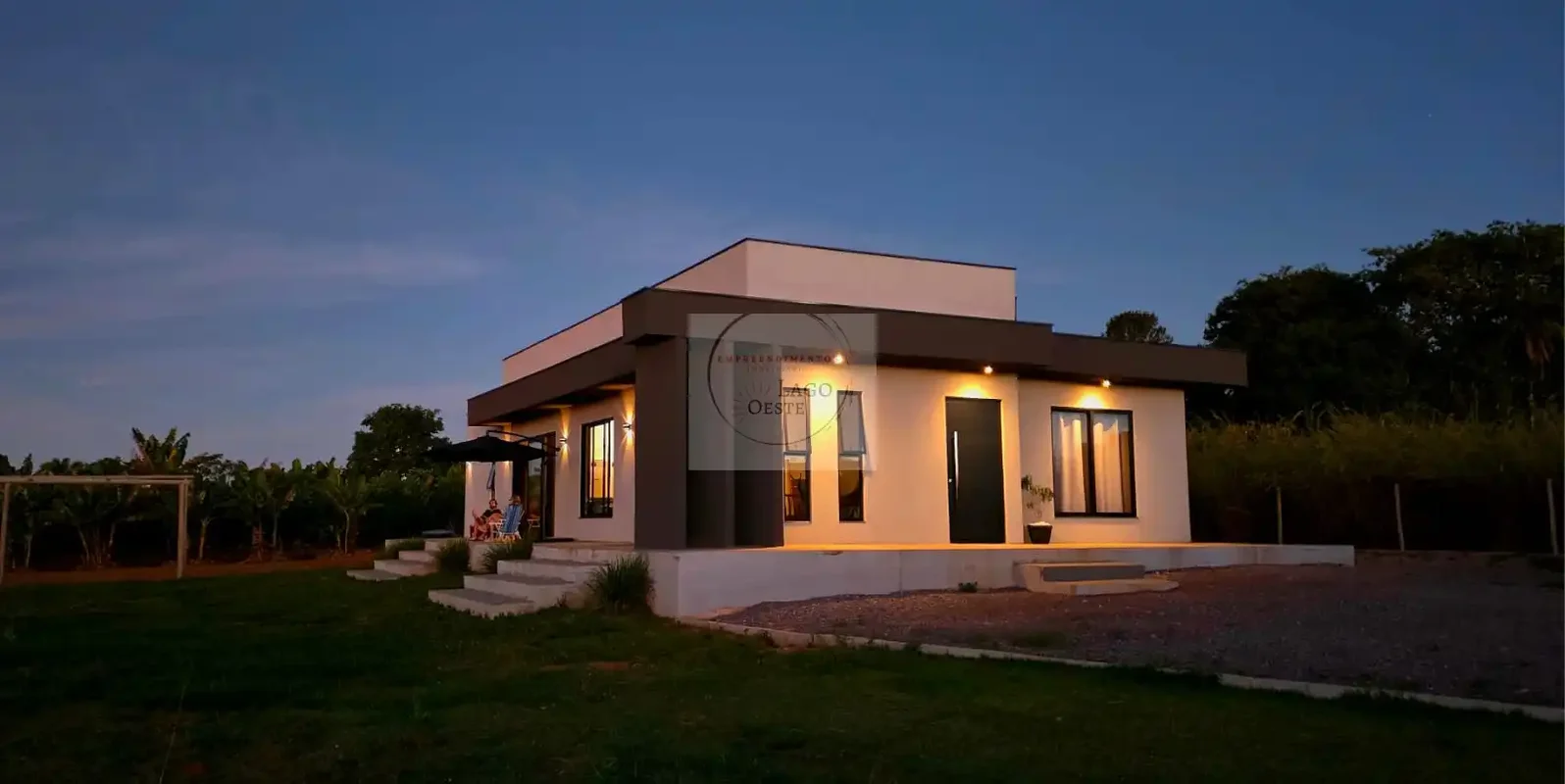 CASA MODERNA EM CONDOMÍNIO SEGUROCasa com terreno de 3.000m2 em condomínio Rural...