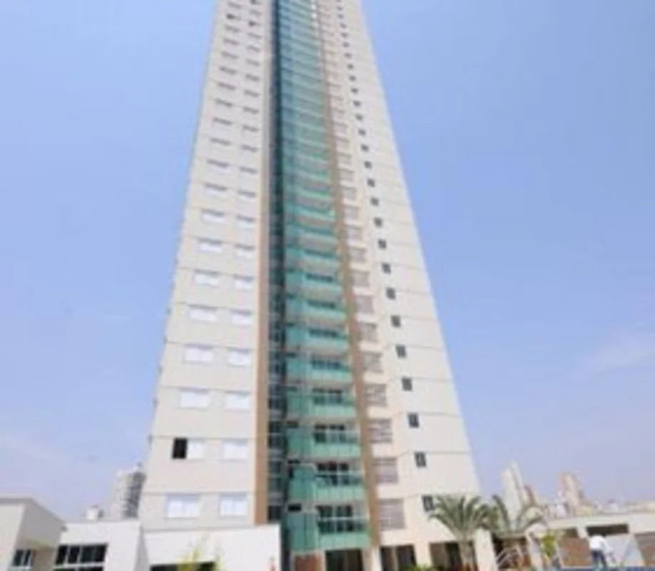 Imagine morar em um apartamento mobiliado com uma vista privilegiada para o lago...