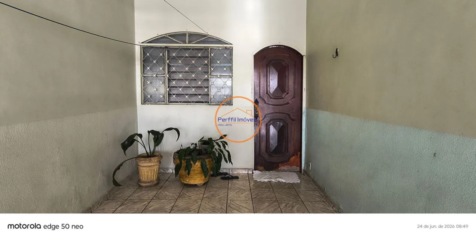 Perffil Imóveis VENDE casa térrea com sala ampla 2 ambientes, garagem coberta pa...
