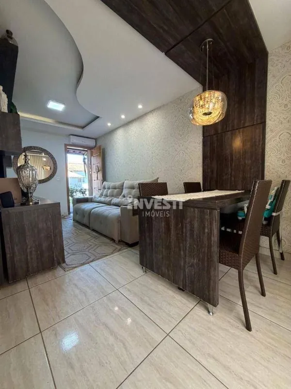 LOCALIZAÇÃO:Excelente casa à venda no Jardim Gardenia, condomínio fechado, O imó...