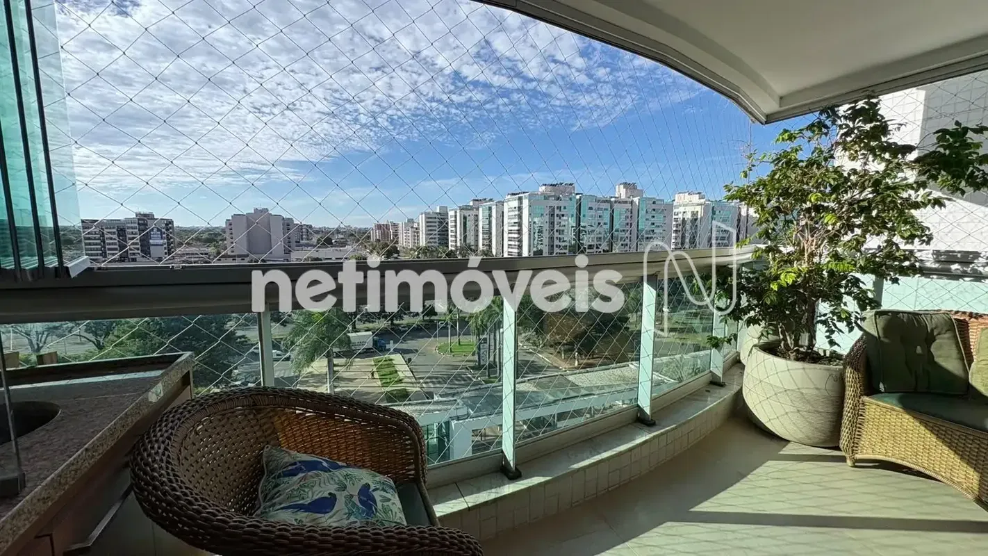 Excelente apartamento com vista livre, reformado, composto de sala com varanda g...