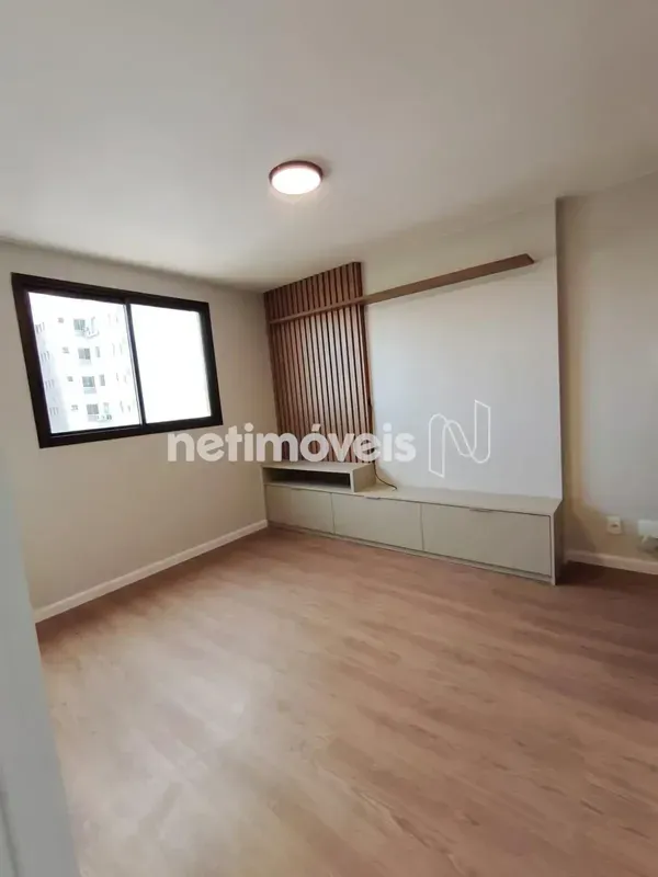 Uno Residence | Rua 31 Norte | Andar Alto | Vista Livre Apartamento Reformado de...