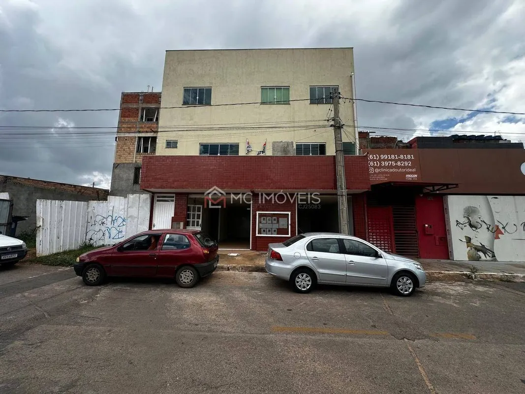  Prédio à Venda na Quadra 104/105 – Lote 21 – Recanto das Emas | 10 x 10 | 2 Apa...