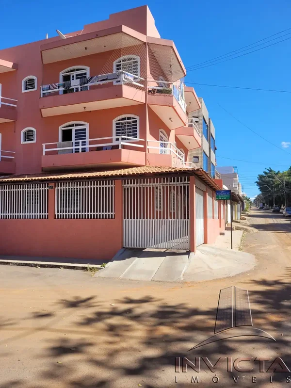 Apartamento com 2 Quartos com varandas. O apartamento apresenta 2 quartos espaço...