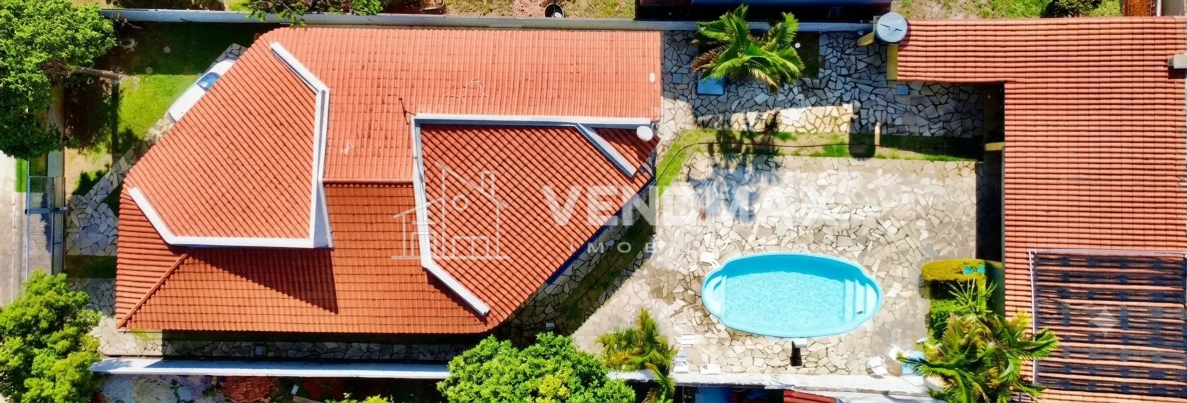 Casa Térrea Exclusiva na Ponte Alta Norte (Gama) – Viva com Espaço e SegurançaSe...