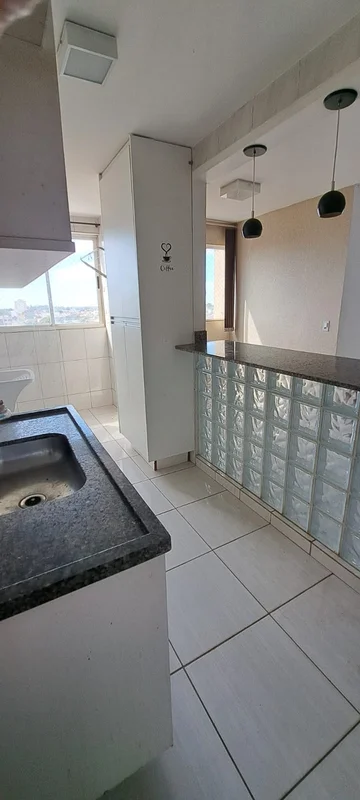 Quer morar em uma localização privilegiada em Samambaia? Este apartamento de 2 q...