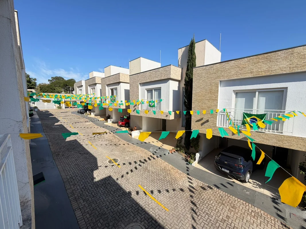 Sobrado no EurohouseParque das Laranjeiras- 155m²- 3 suítes plenas com ar condic...