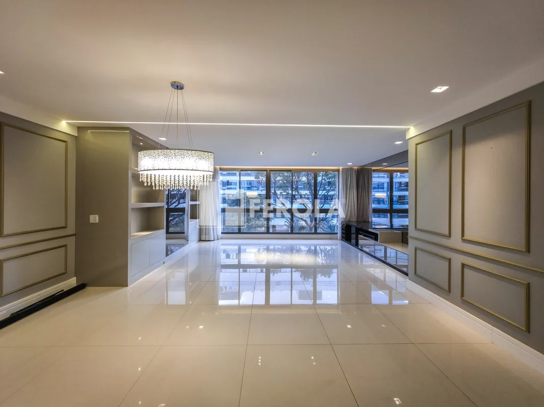 SQNW 107 REFORMADO, VAZADO 152m² | 2 SUÍTES | 3 VAGAS|DESOCUPADO NO CORAÇÃO DO N...