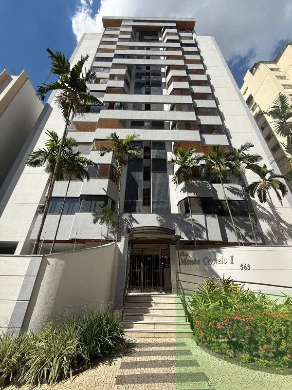 Aconchegante apartamento cobertura reformada e moderna, com 253 Mts², contendo 3...