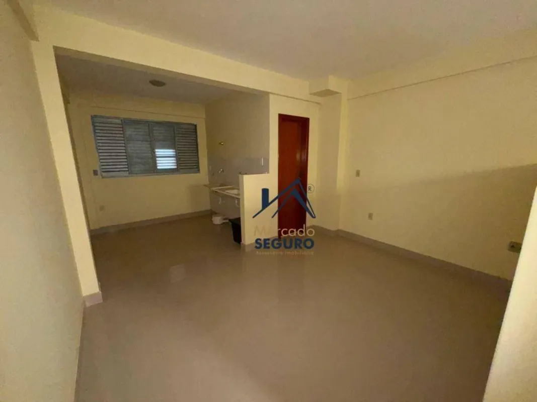 Mercado Seguro imóveis aluga: - Kit para locação no Pólo de Modas do Guará II- Q...