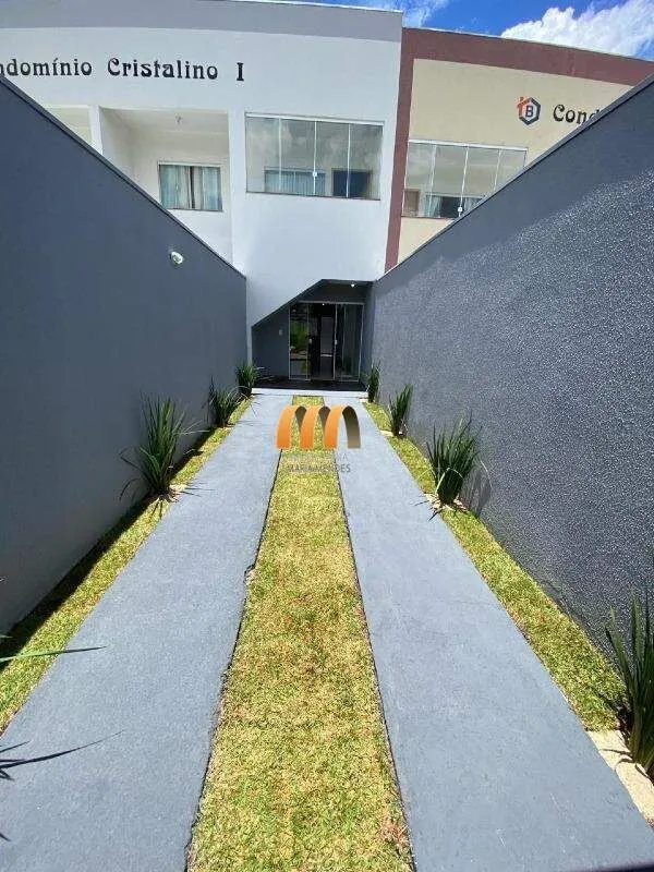 Casa com 3/4 sendo 1 suíte;Banheiro social;Garagem para 2 carros descoberta;Área...