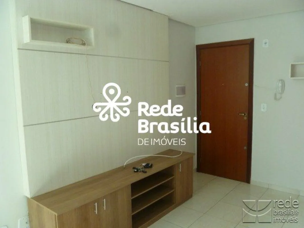 Nascente, ampla e excelente kit dividida, próxima ao MetrôBons armários, Cooktop...