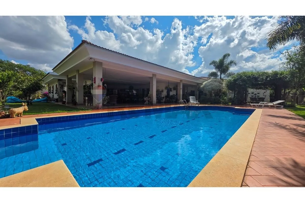 Imagine chegar em casa, deixar o ritmo acelerado do mundo lá fora e ser abraçado...