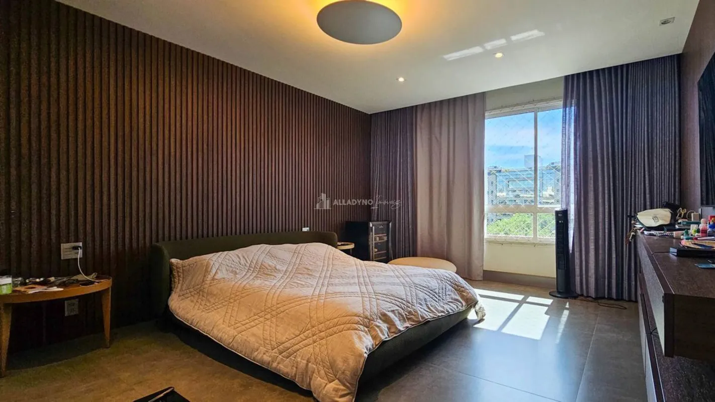 Apartamento de Alto Padrão | 181,20 m² | 4 Quartos | 3 Vagas | R$ 3.350.000Sofis...