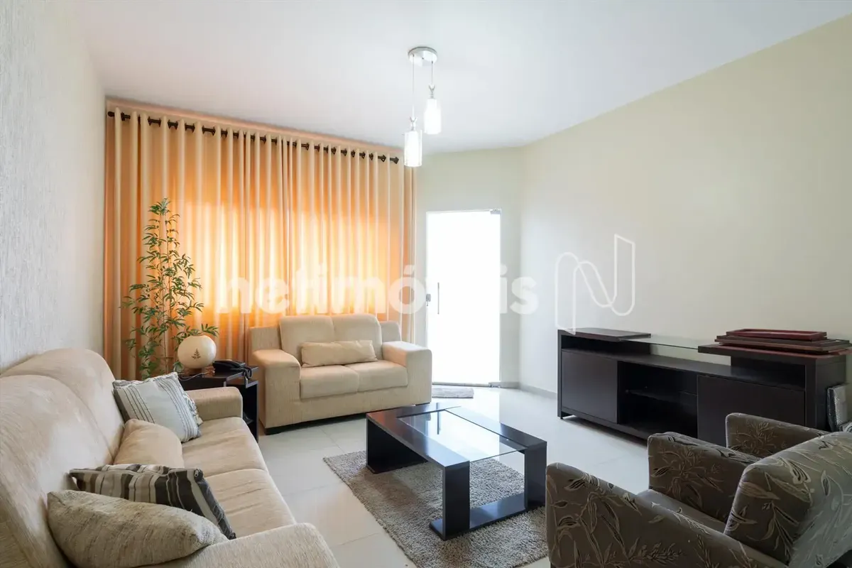 CASA EM CONDOMÍNIO - 4 QUARTOS - GRANDE COLORADO - SOBRADINHO Imóvel localizado ...