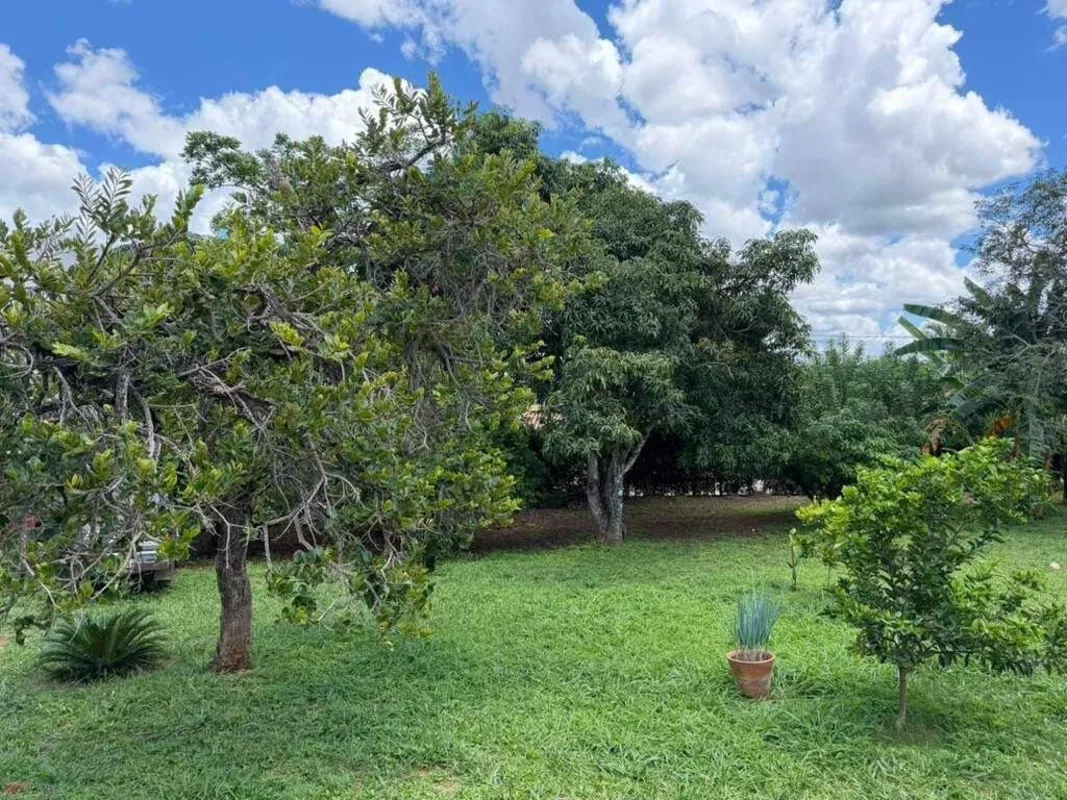Se você busca um terreno amplo para construir a casa dos seus sonhos ou realizar...