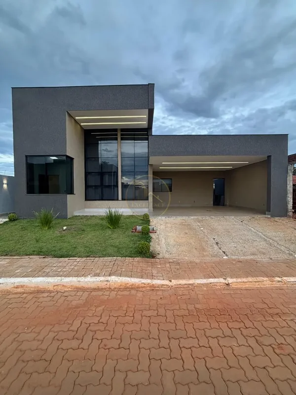 Excelente casa térrea em ótimo condomínio com toda infra estrutura em boa locali...