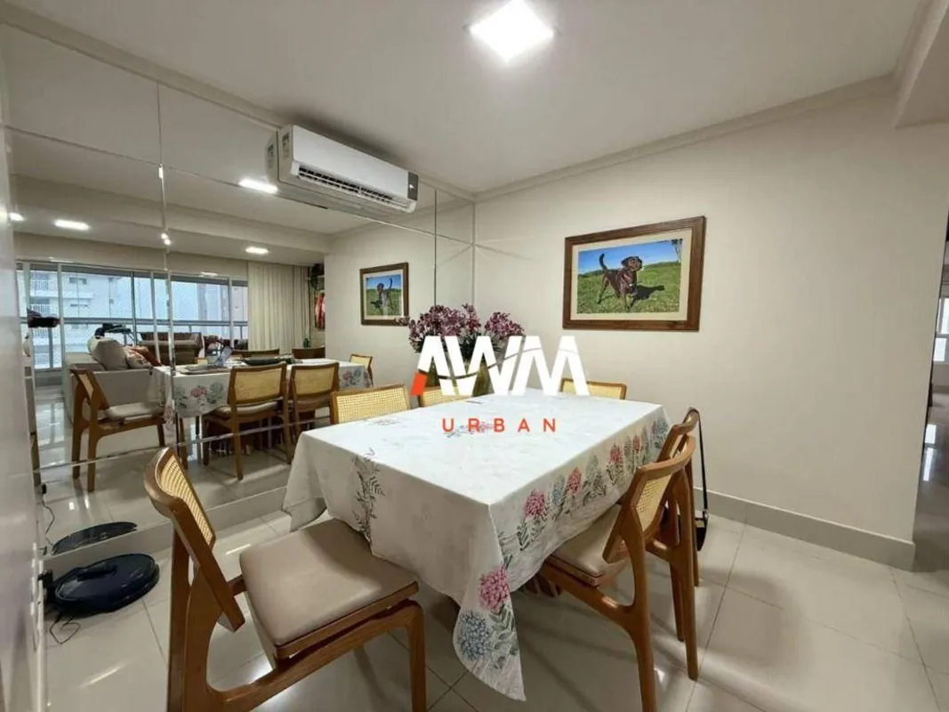 Apartamento 3 Suítes plenas, 2 vagas de garagens, completo em armários, localiza...