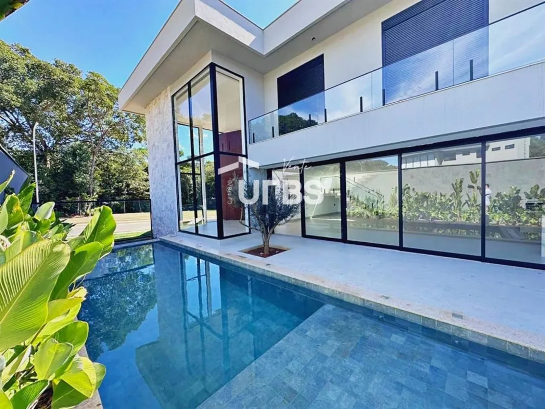 COD U-0033291 - Sobrado de alto padrão, novo e nunca habitado, com 494,67 m² de ...