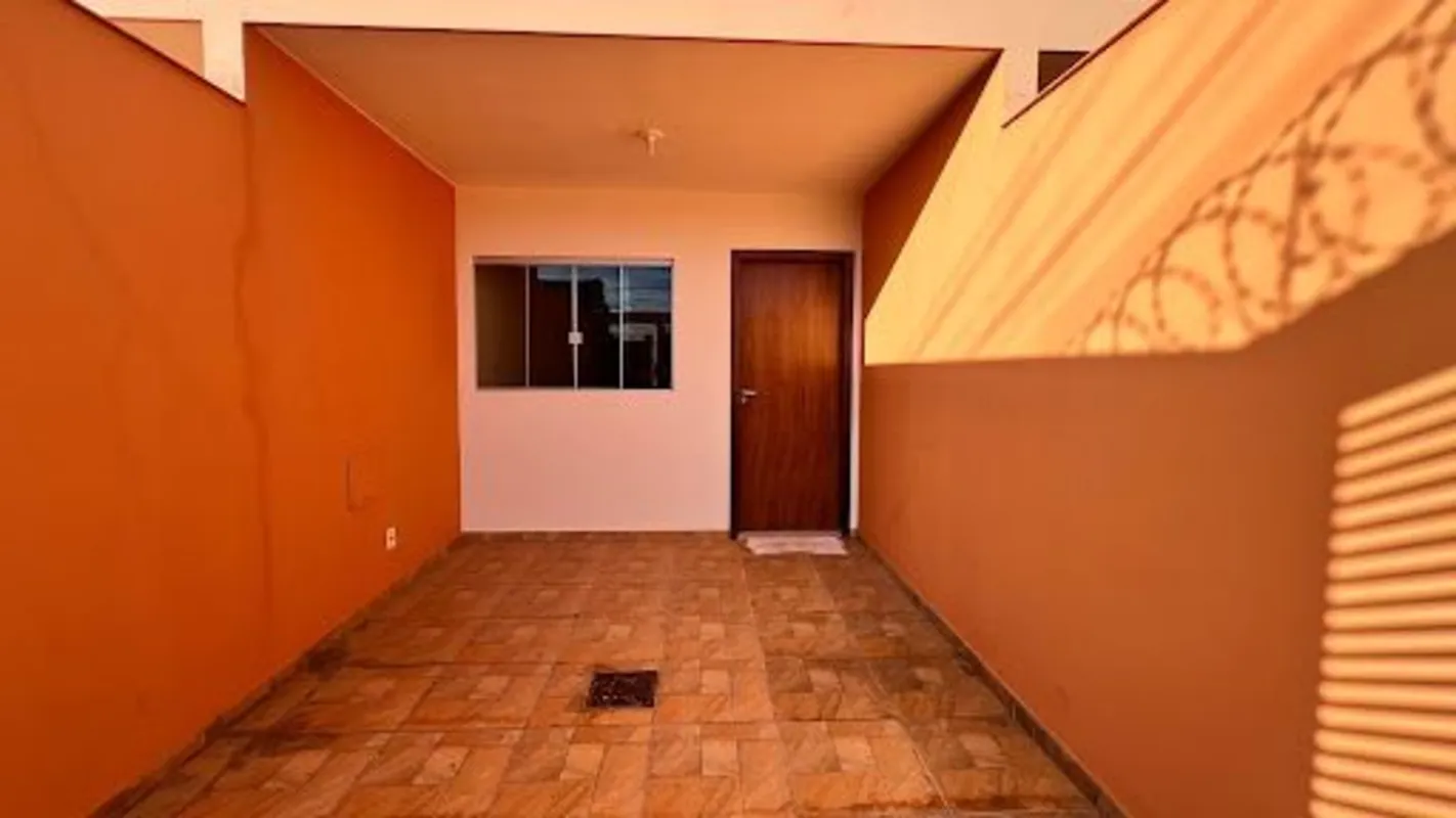SOBRADO NO PEDREGAL PARQUE ESTRELA DALVA VI COM 2 QUARTOS NO LOTE DE 95M² 1 VAGA...