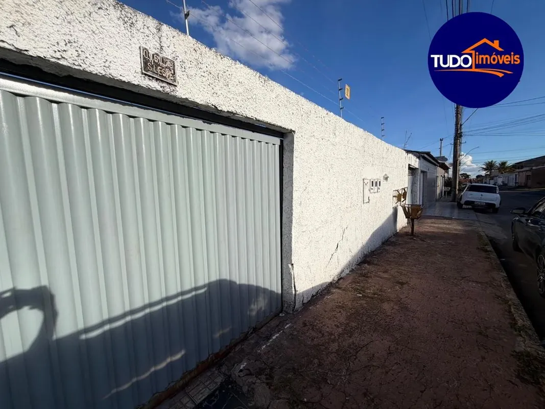 CASA À VENDA - SETOR LESTE GAMA/DFExcelente oportunidade para moradia ou investi...